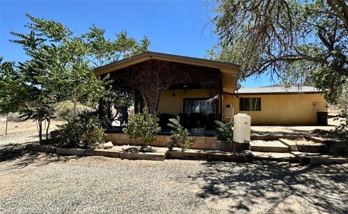 625 Tamarack Rd, Pinon Hills, CA, 92372-8830 | Card Image