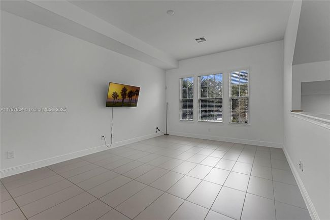 533 - 533 Lanark Ct, Townhouse with 4 bedrooms, 4 bathrooms and null parking in Orlando FL | Image 9