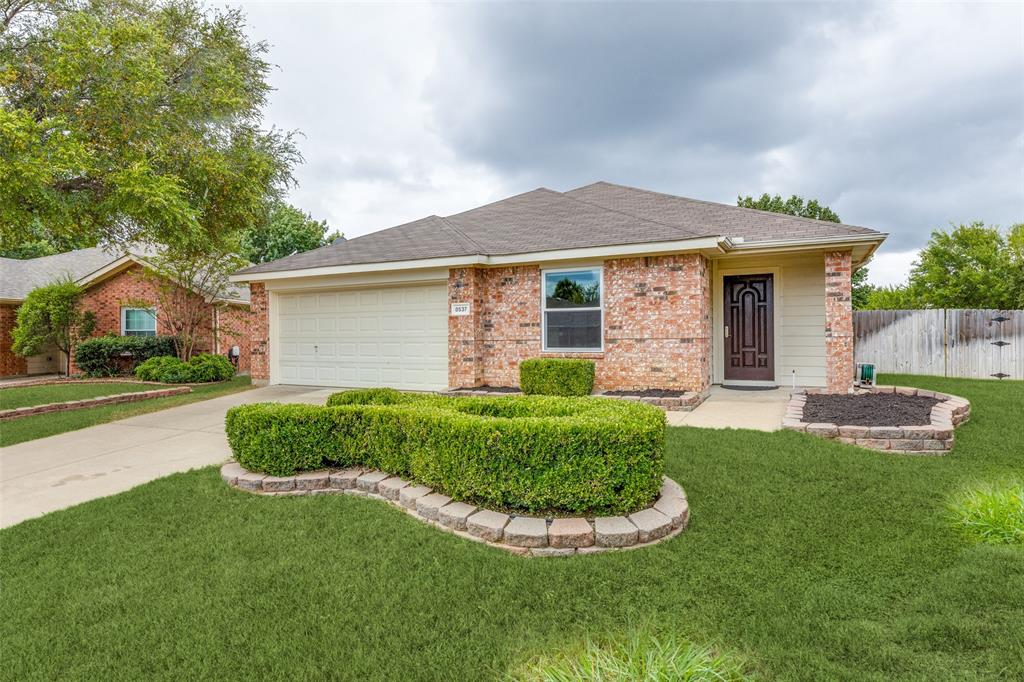 Hawks Nest Dr, Fort Worth, TX 76131