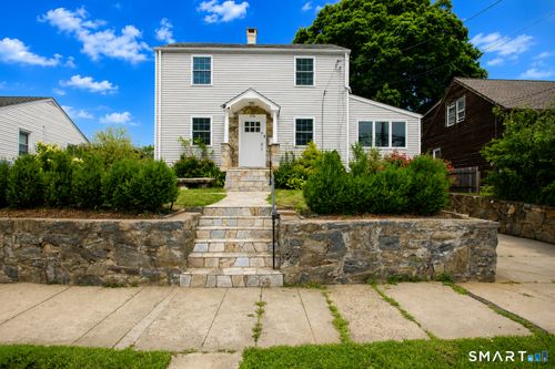 570 Westfield Ave, Bridgeport, CT, 06606-4161 | Card Image