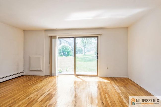 APT-9C - 323 Gill Ln, Townhouse with 2 bedrooms, 2 bathrooms and null parking in Iselin NJ | Image 9