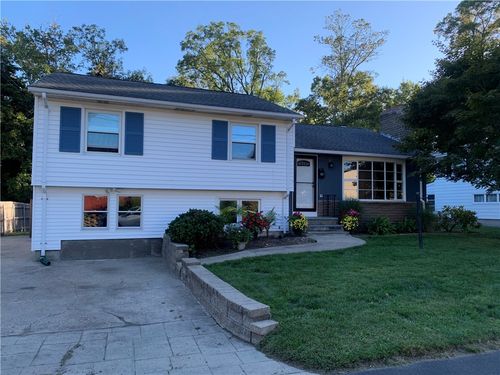 19 Fisher St, North Providence, RI, 02911-2119 | Card Image