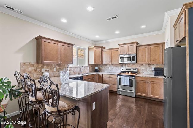 Kitchen | Image 9