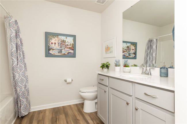 Bathroom #2 | Image 18