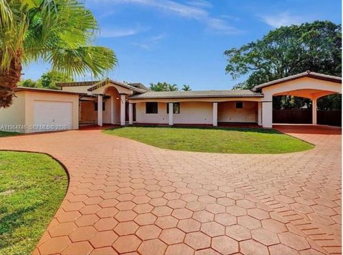 225 Pocatella St, Miami Springs, FL, 33166-5008 | Card Image