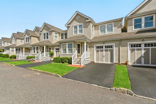 15 Meadow Way, Eastport, NY, 11941-1343 | Card Image
