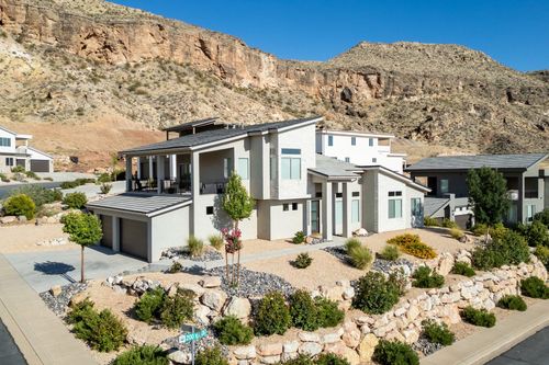 458 N 200 E, La Verkin, UT, 84745-1208 | Card Image