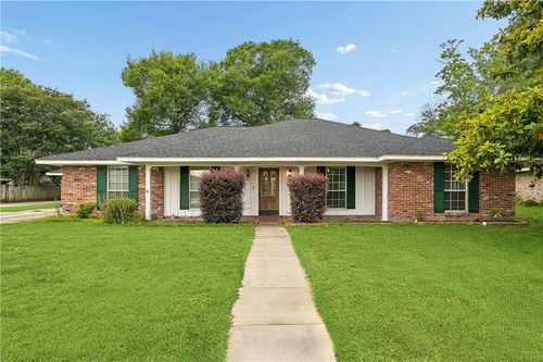 1000 Rue Chalet, Hammond, LA, 70403-5420 | Card Image