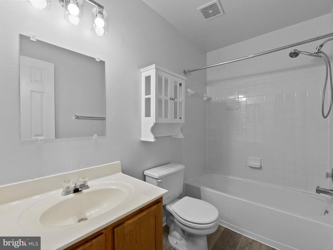 22937 Whitehall Ter, Townhouse with 4 bedrooms, 3 bathrooms and null parking in STERLING VA | Image 19