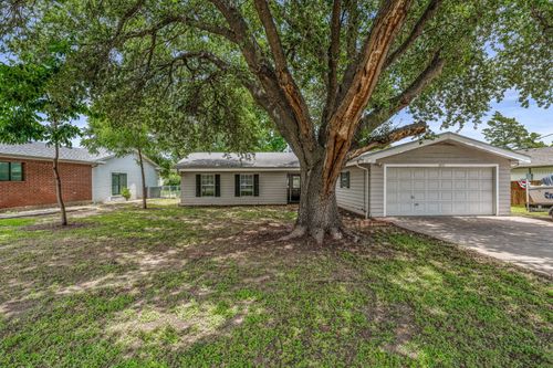 4013 Cherokee Ct, Granbury, TX, 76048-6173 | Card Image