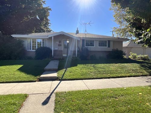 N86W16193 Arthur Avenue, Menomonee Falls, WI, 53051 | Card Image
