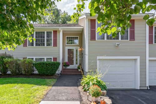 32 Forrest St, East Hampstead, NH, 03826-5418 | Card Image