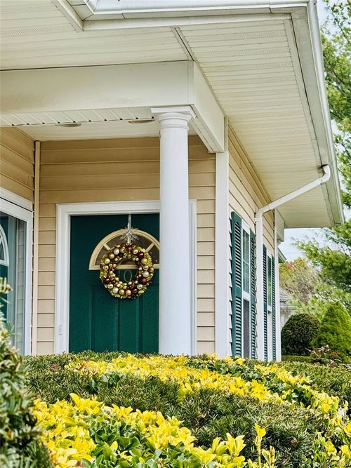 104 Aerie Way, East Quogue, NY, 11942-3846 | Card Image