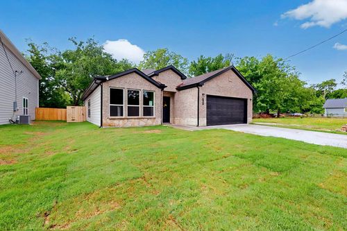 415 Martin Luther King Jr Dr, Sulphur Springs, TX, 75482-4177 | Card Image