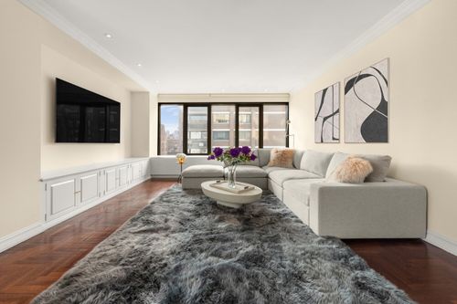 14c-45 E 80th St, New York, NY, 10075-0189 | Card Image