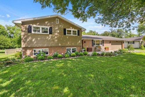 700 Carlsbrook Dr, Beavercreek, OH, 45434-6104 | Card Image