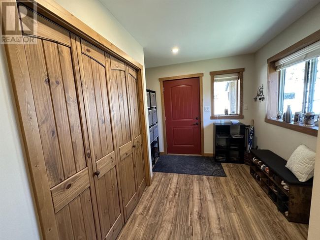 8396 Rainbow Country Road, House other with 3 bedrooms, 3 bathrooms and null parking in Bridge Lake BC | Image 16