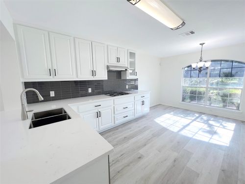 2725 Summerwalk Pl, Round Rock, TX, 78665-2592 | Card Image