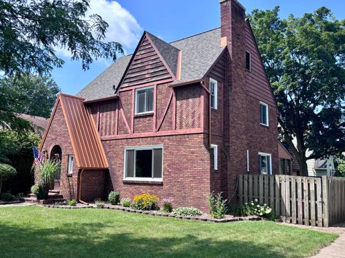 301 Michigan Ave, Sturgis, MI, 49091-1835 | Card Image