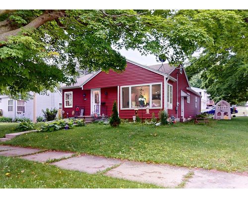 2402 S 9th Street, Manitowoc, WI, 54220 | Card Image