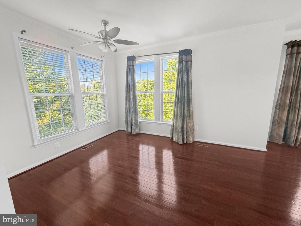 Residential Lease in ASHBURN 3
