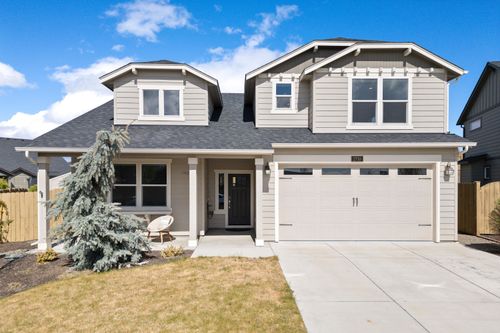 2710 46th Ct, Redmond, OR, 97756-7276 | Card Image
