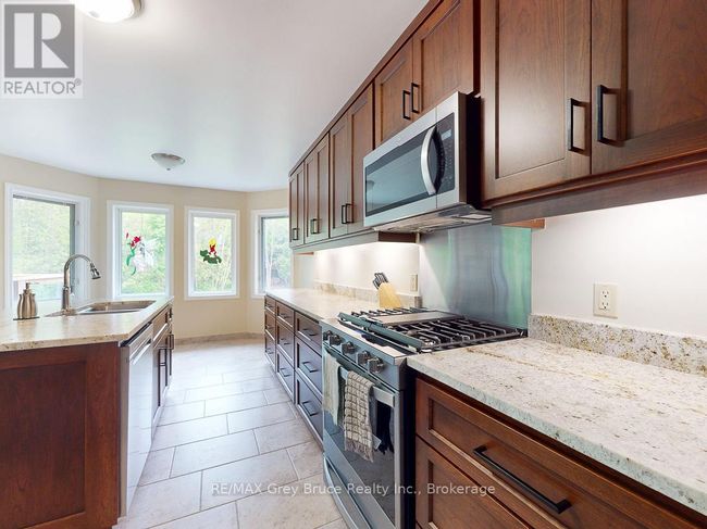 240060 Wilcox Side Rd, House other with 4 bedrooms, 2 bathrooms and 10 parking in Shallow Lake ON | Image 15