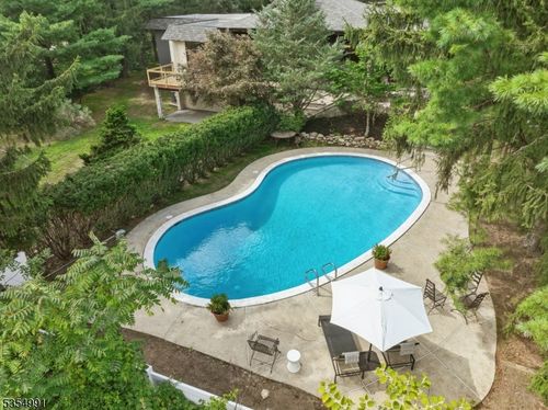 30 Crest Dr, South Orange, NJ, 07079-1014 | Card Image