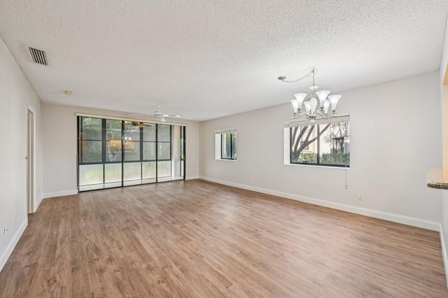 APT-104 - 1103 Duncan Cir, Condo with 3 bedrooms, 2 bathrooms and null parking in Palm Beach Gardens FL | Image 8