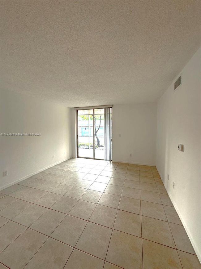 106G - 4045 W Mcnab Rd, Condo with 2 bedrooms, 2 bathrooms and null parking in Pompano Beach FL | Image 13