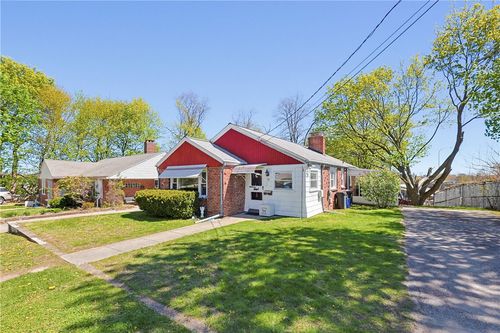 35 N Long St, Johnston, RI, 02919-5140 | Card Image