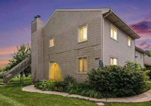 apt-126b-907 Registry Dr, Grand Ledge, MI, 48837-1362 | Card Image