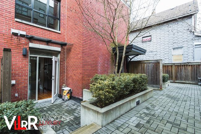 1958 W 5 Th Avenue, Townhouse with 2 bedrooms, 0 bathrooms and 2 parking in Vancouver BC | Image 8