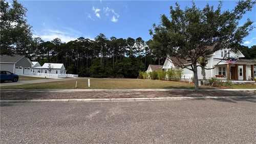 202 Placid Rd, Saint Mary's, GA, 31558-2515 | Card Image