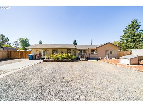 7953 Baker Ln Se, Aumsville, OR, 97325-9784 | Card Image