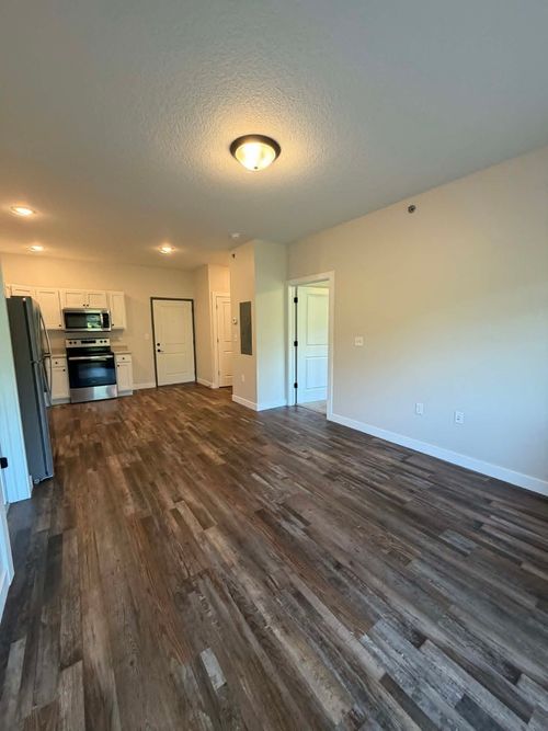 206-1176 Devils Glen Rd, Bettendorf, IA, 52722-4571 | Card Image