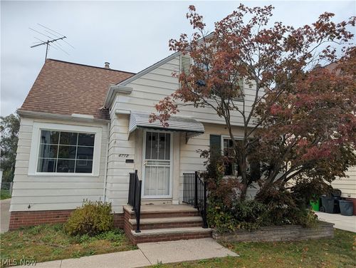 4712 E 93rd St, Garfield Heights, OH, 44125-1344 | Card Image