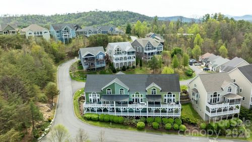 5 Gemini Hts, Weaverville, NC, 28787-7204 | Card Image