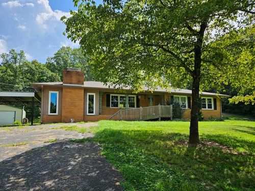 3347 Highway 52 E, Ellijay, GA, 30536-8832 | Card Image