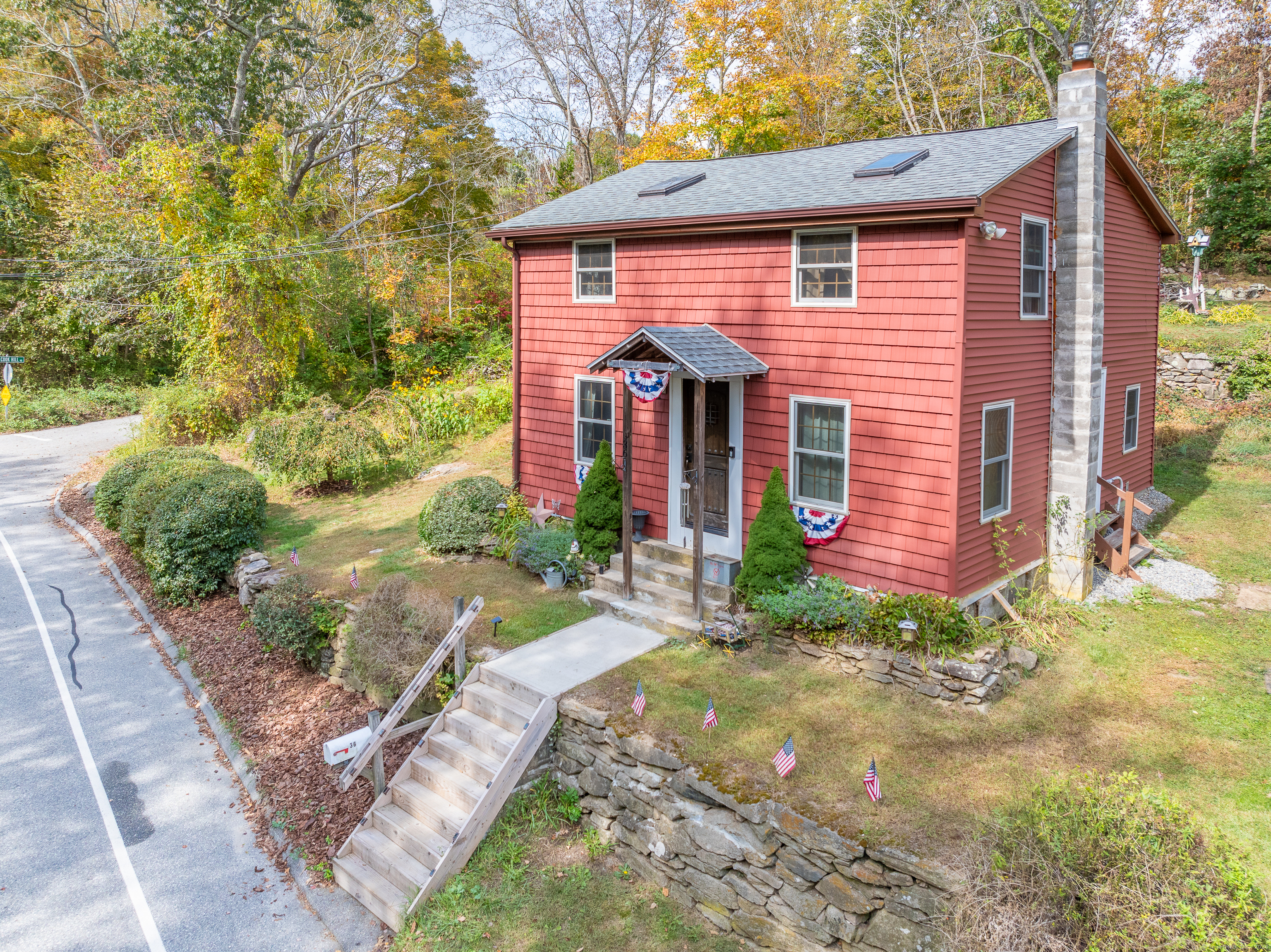 Cook Hill Rd, Jewett City, CT 06351