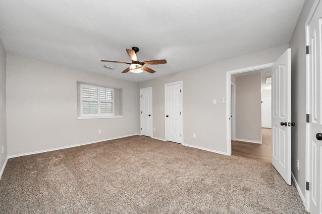 1410 Long View Dr, House other with 5 bedrooms, 4 bathrooms and 3 parking in Pearland TX | Image 23