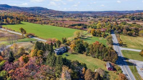 58 Mt Anthony Rd, Bennington, VT, 05201-9651 | Card Image