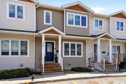 112-4102 3rd Ave N, Regina, SK, S4R2B7 | Card Image