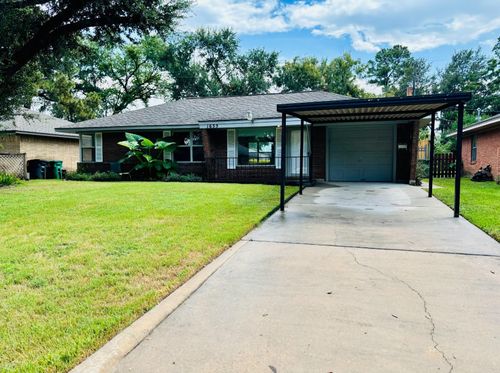 1635 Wilde Rock Way, Houston, TX, 77018-7211 | Card Image