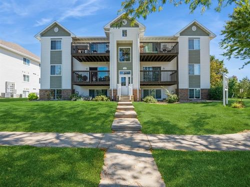 unit-9-6410 Creekside Dr Ne, Cedar Rapids, IA, 52402-7266 | Card Image