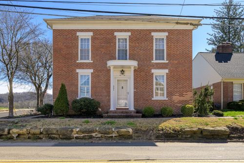 561 1st Ave, Gallipolis, OH, 45631-1212 | Card Image
