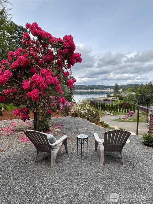 582 North Shore Blvd, Fox Island, WA, 98333 | Card Image