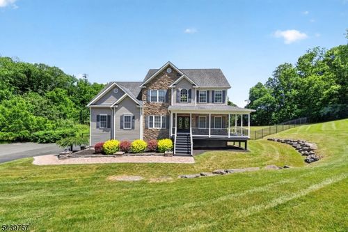 3 Walnut Trl, Newton, NJ, 07860-3700 | Card Image