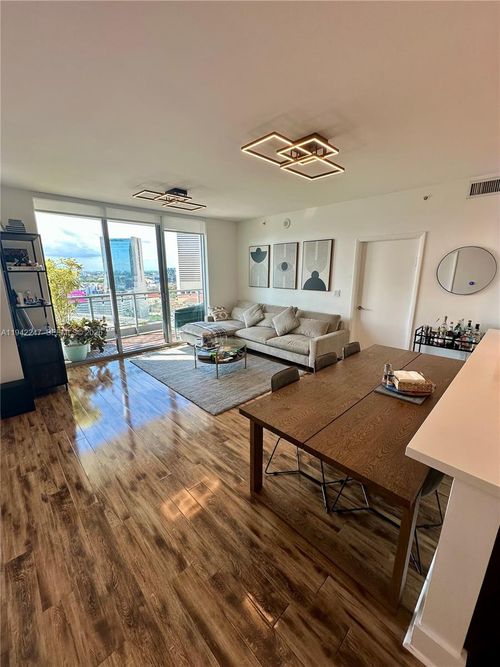 apt-2306-90 Sw 3rd St, Miami, FL, 33130-4023 | Card Image