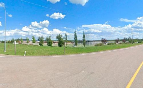 394 Township Rd, Blackfalds, AB, T0M0L3 | Card Image